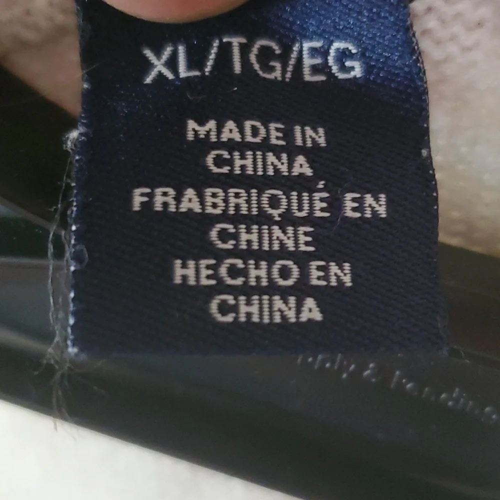 CHAPS sweater - Picture 7 of 9